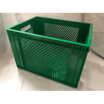 Grüner Korb zur Aufbewahrung
